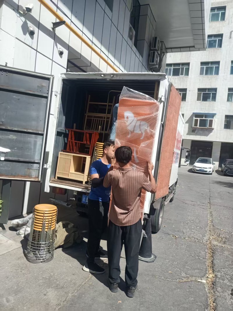 城市变迁中的东丽区搬家服务